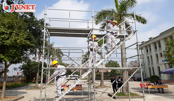 đơn hàng giàn giáo đi Nhật Bản