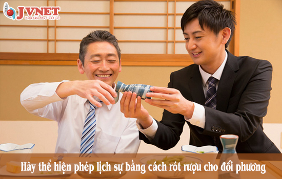 cach uong ruou cua nguoi nhat