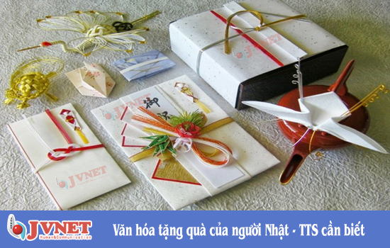 van hoa tang qua cua nguoi Nhat